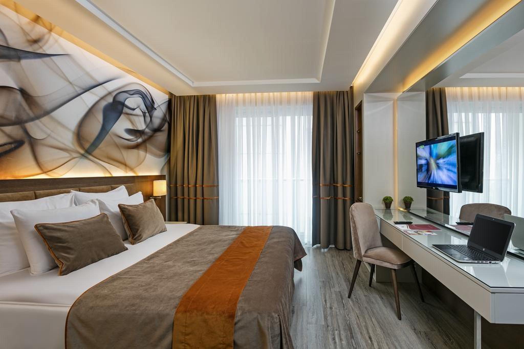 B Business Hotel & Spa Анталія Екстер'єр фото