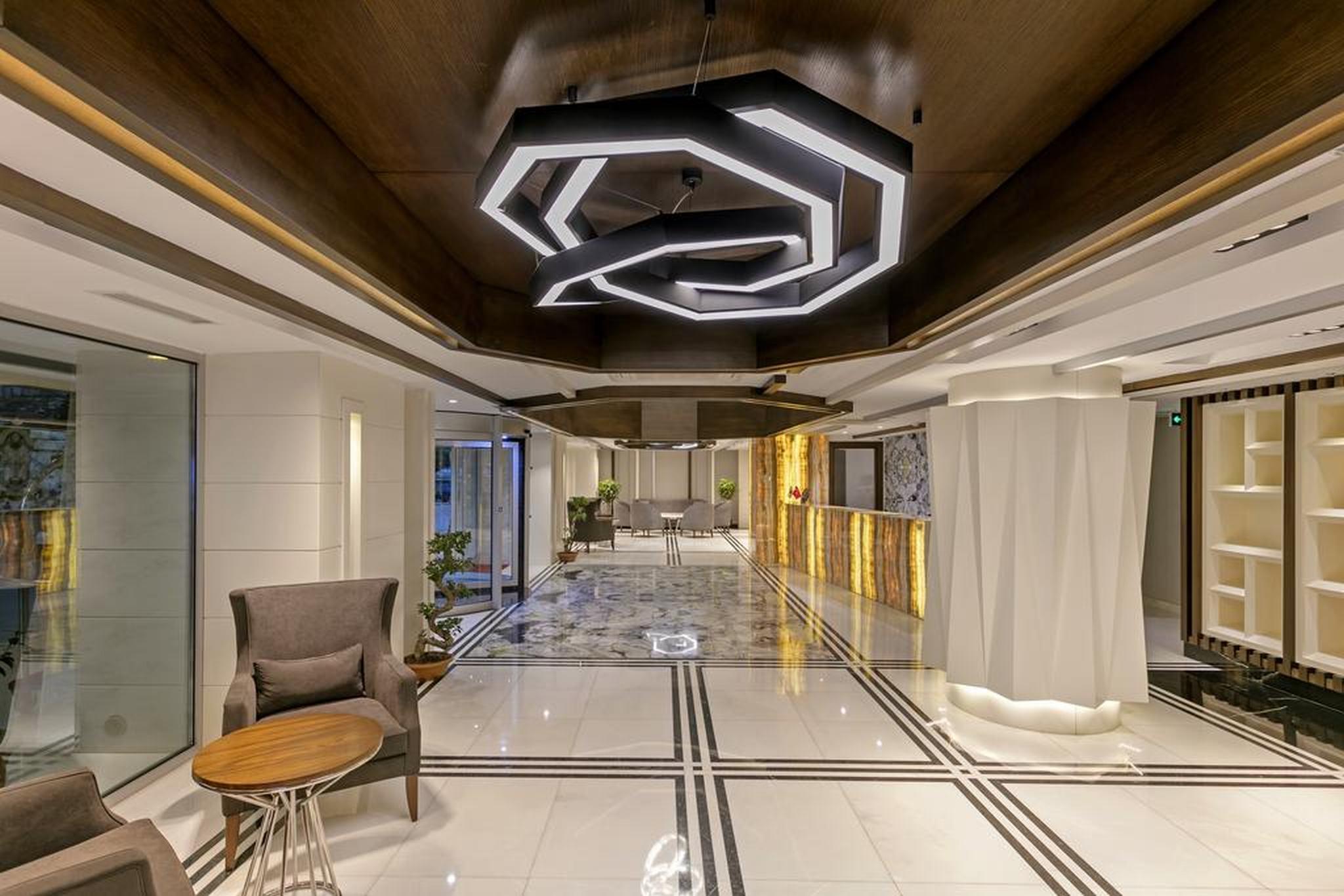 B Business Hotel & Spa Анталія Екстер'єр фото