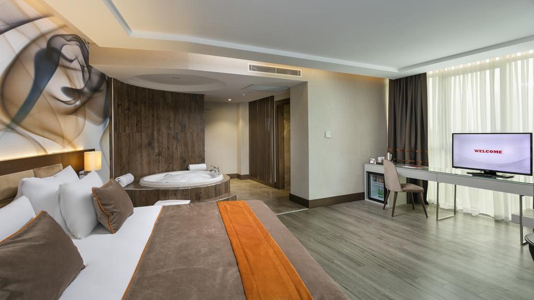 B Business Hotel & Spa Анталія Екстер'єр фото
